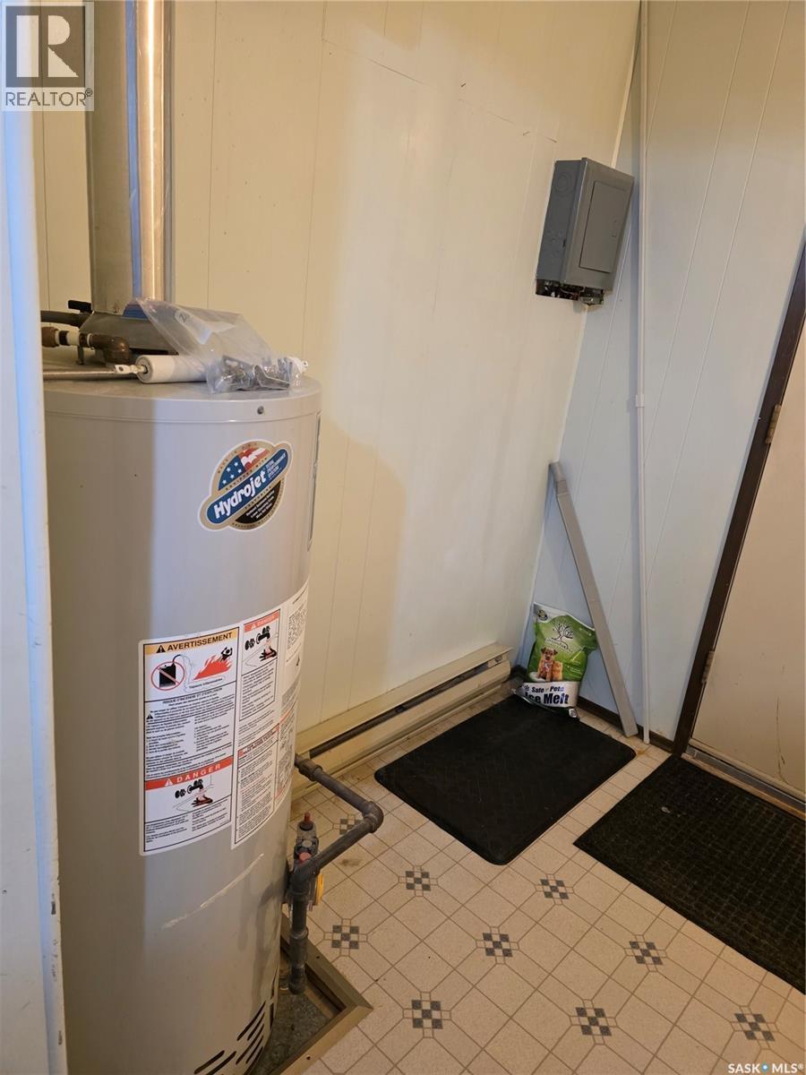 302 1St Avenue N, Beechy, SK