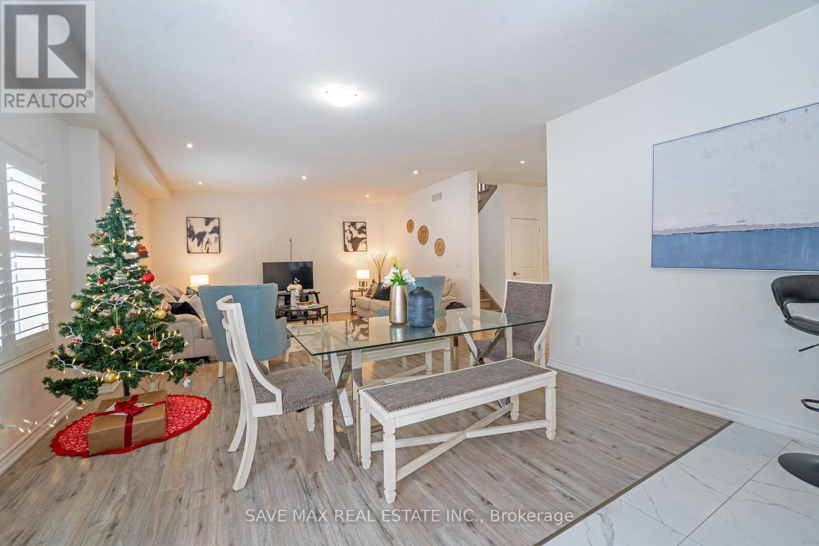 11 Peterson Street, Blandford-Blenheim, ON - Indoor