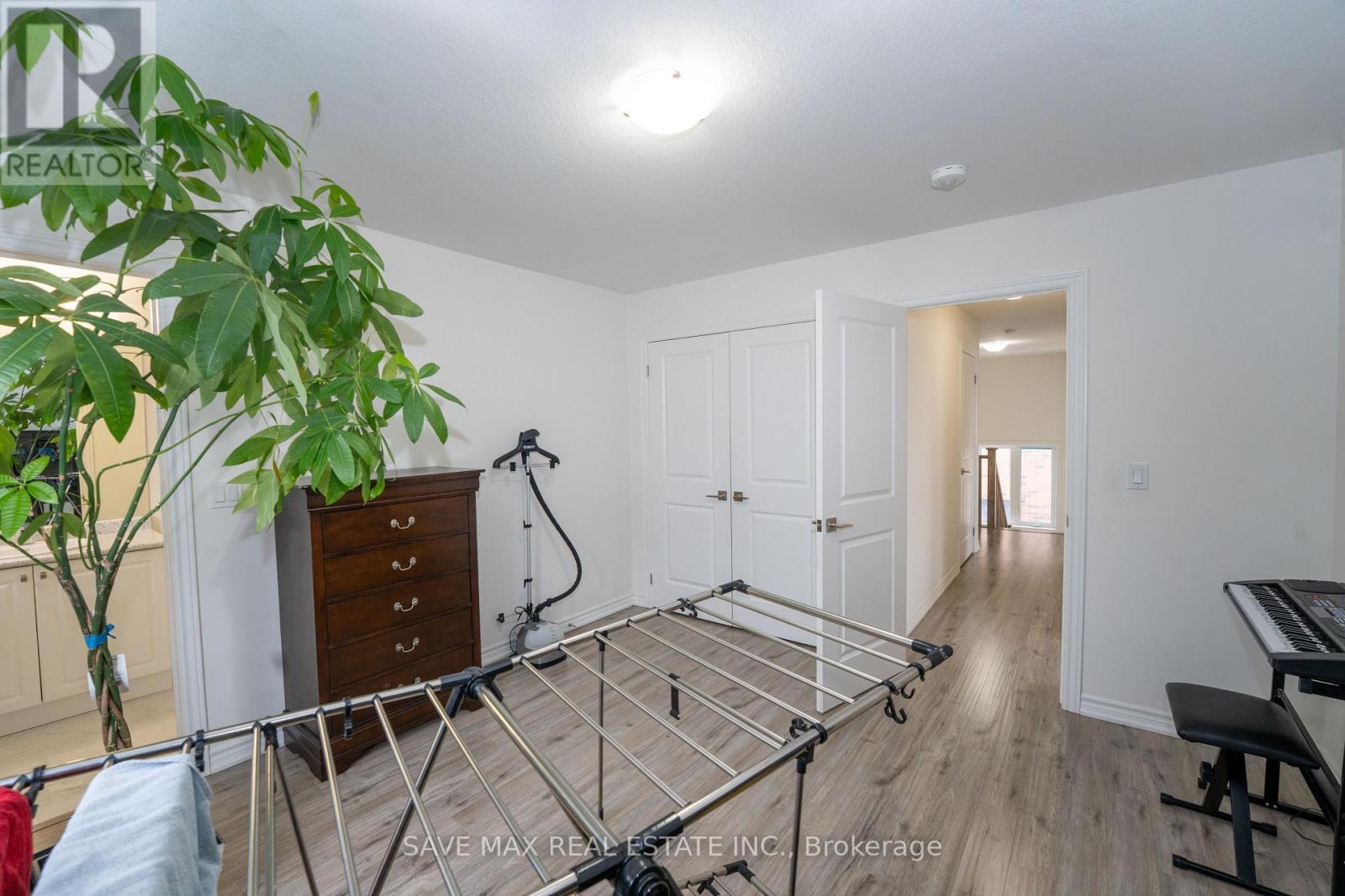 11 Peterson Street, Blandford-Blenheim, ON - Indoor