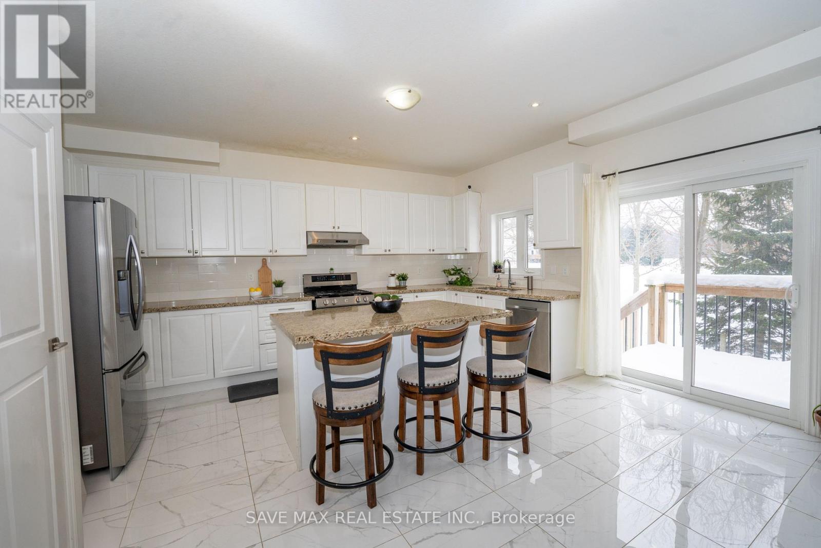 11 Peterson Street, Blandford-Blenheim, ON - Indoor Photo Showing Other Room