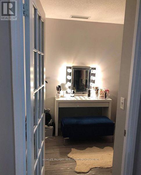 201 - 22 Olive Avenue, Toronto, ON - Indoor