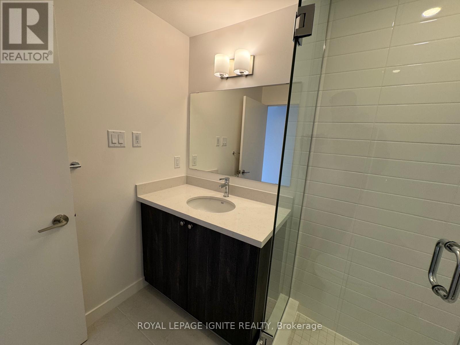 1201 - 55 Clarington Boulevard, Clarington, ON - Indoor Photo Showing Bathroom