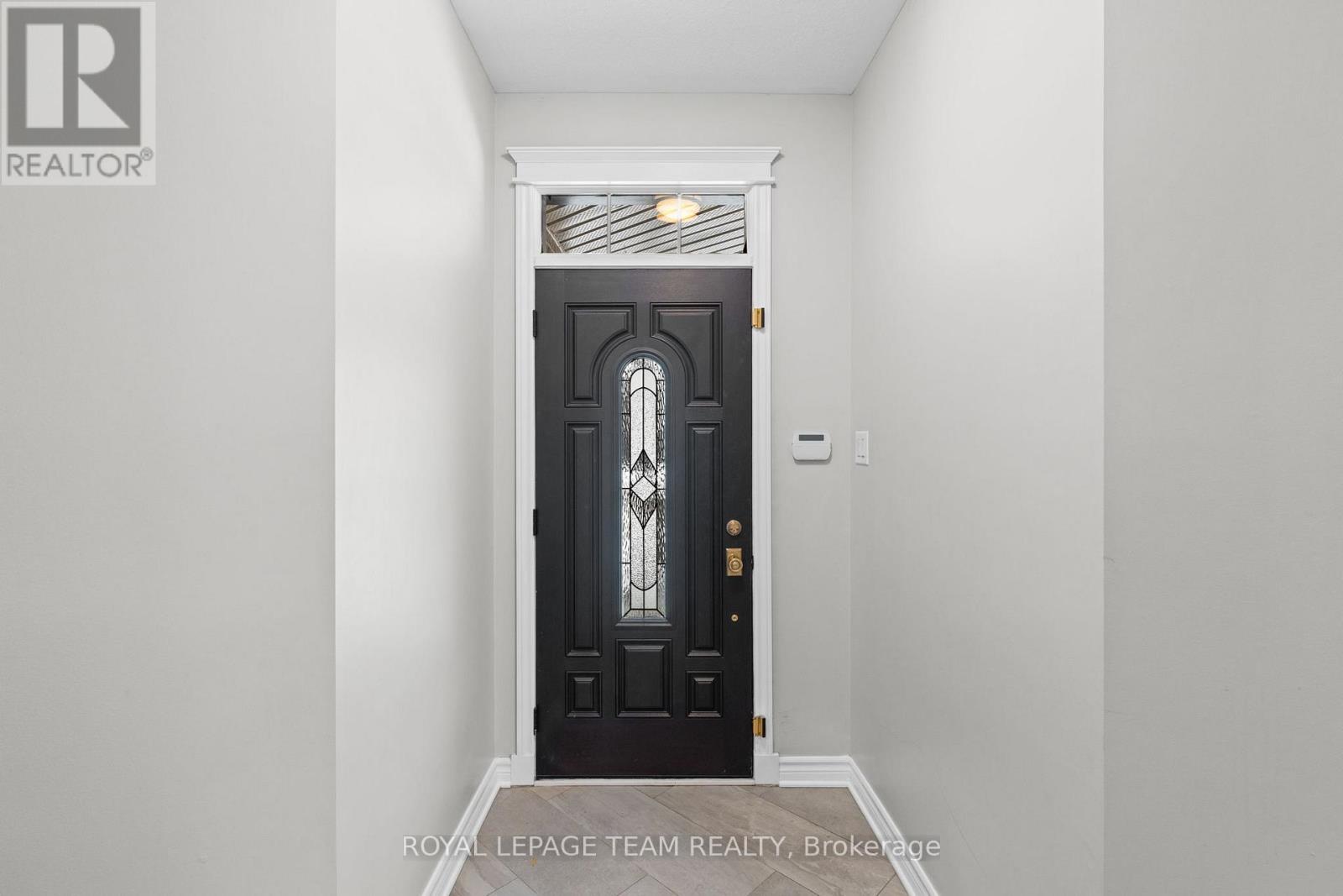 801 Bowercrest Crescent, Ottawa, ON - Indoor Photo Showing Other Room