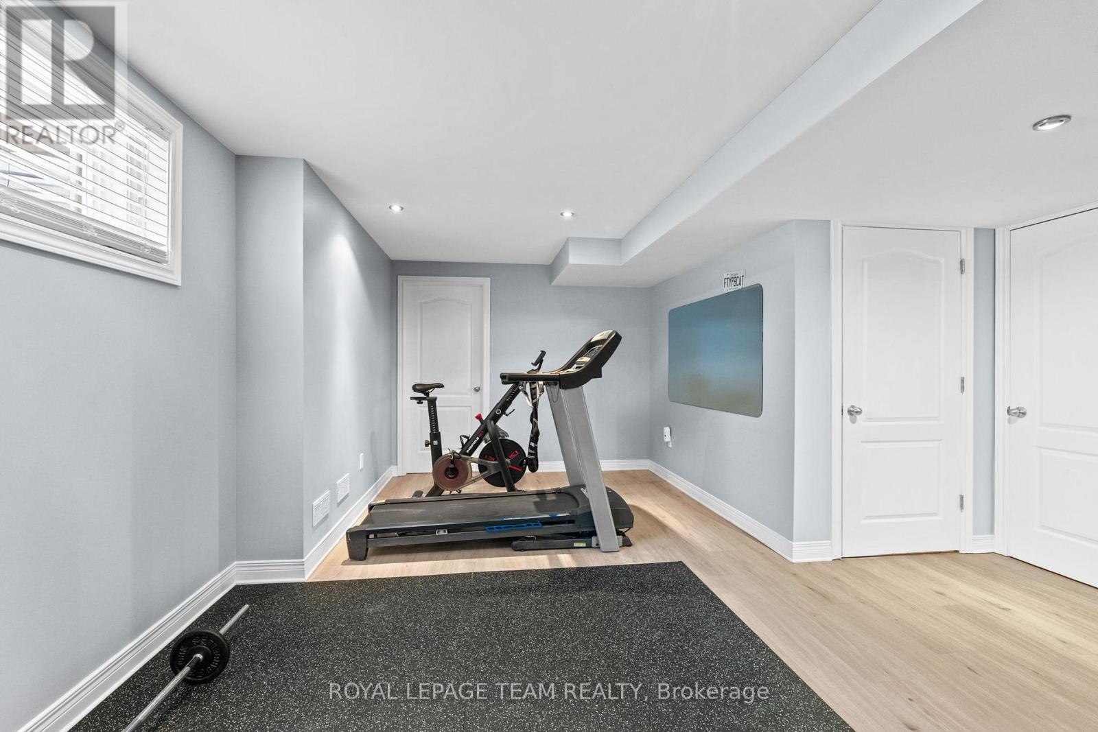 801 Bowercrest Crescent, Ottawa, ON - Indoor Photo Showing Gym Room