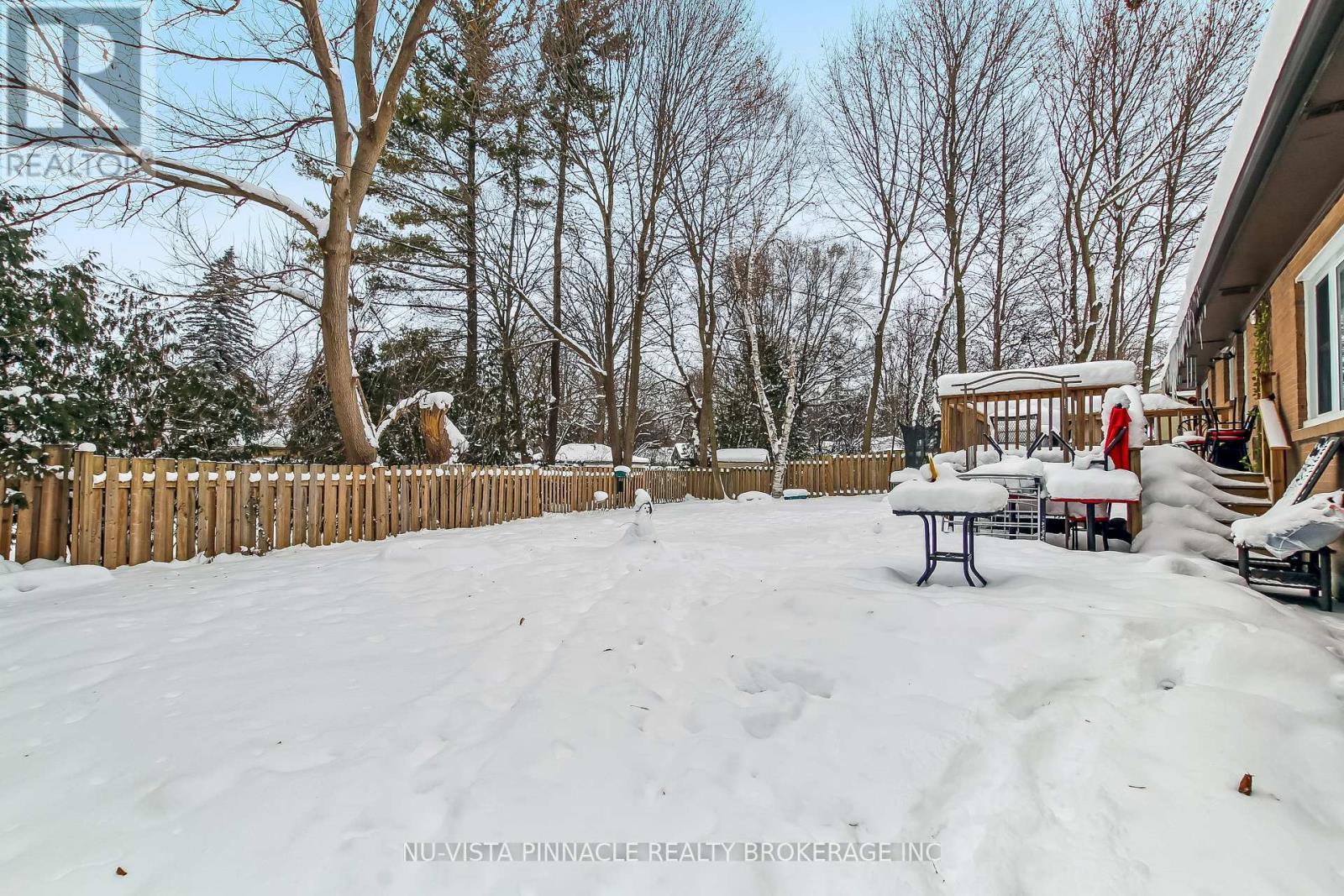 59 Thorncrest Crescent, London South (South D), ON - Outdoor