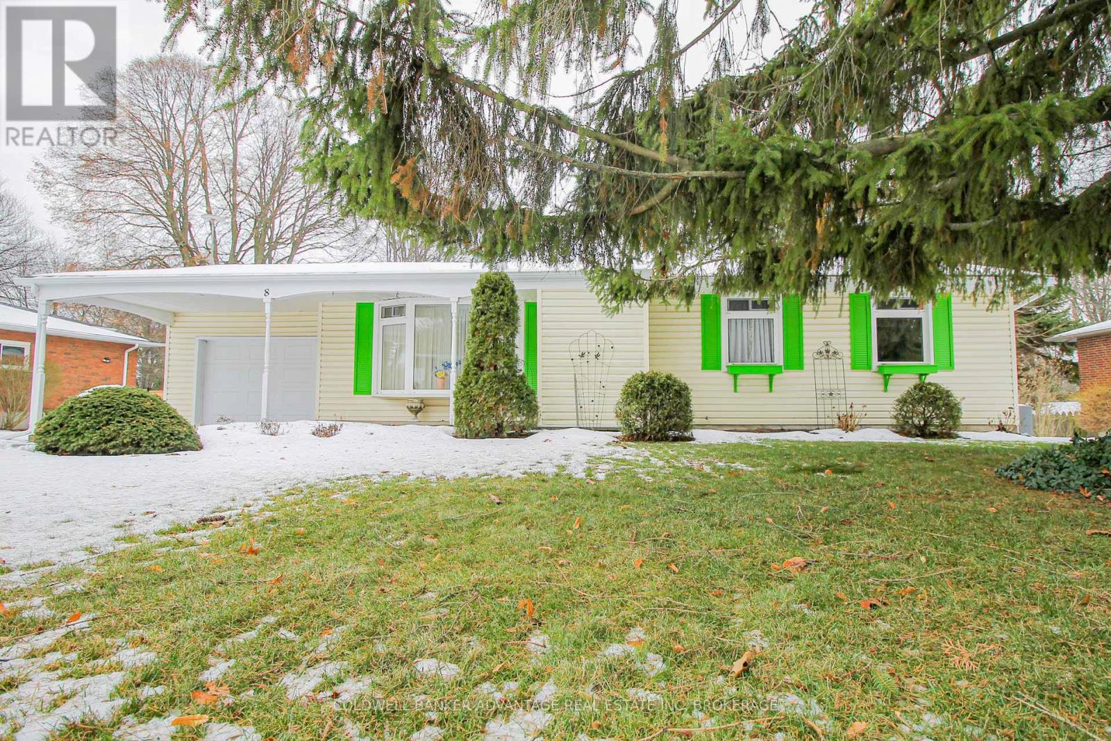 8 Bigelow Crescent, Pelham (Fonthill), ON - Outdoor