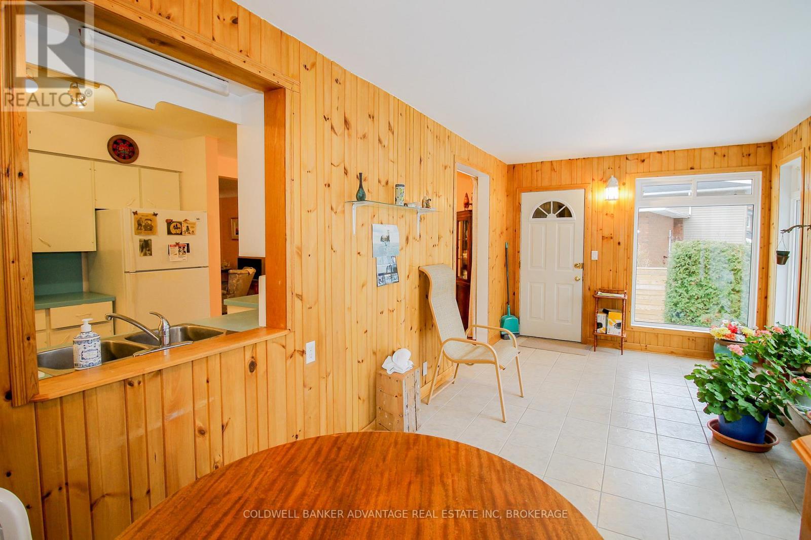 8 Bigelow Crescent, Pelham (Fonthill), ON - Indoor