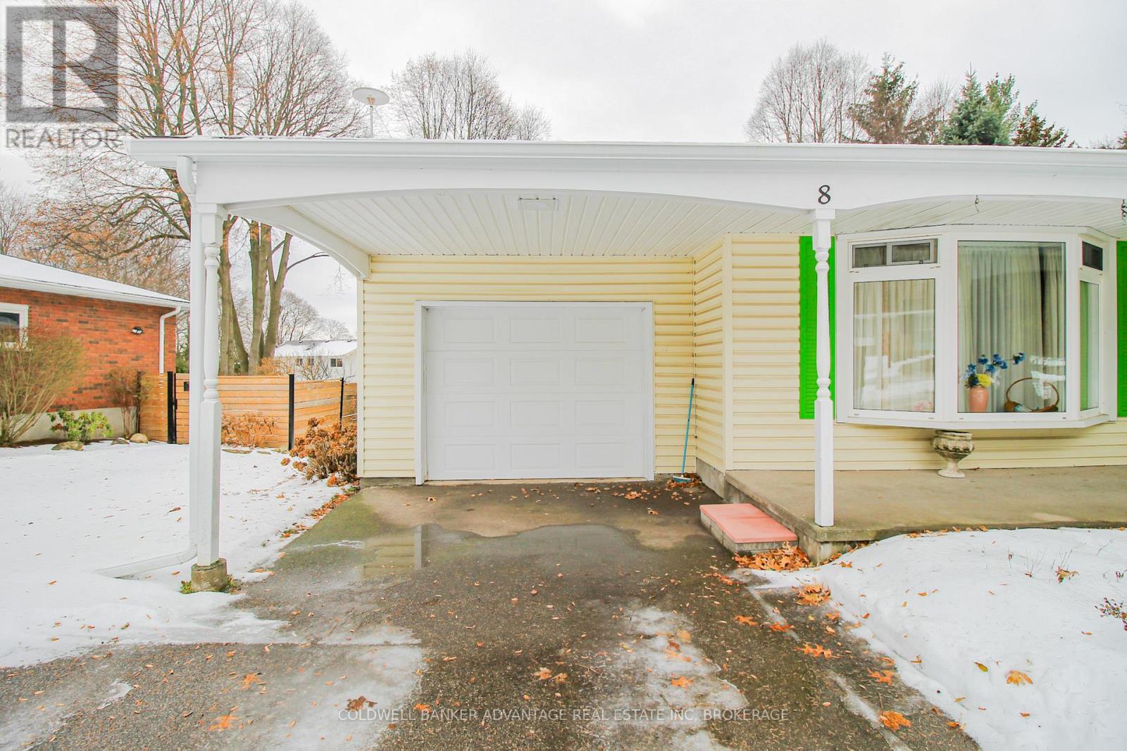 8 Bigelow Crescent, Pelham (Fonthill), ON - Outdoor