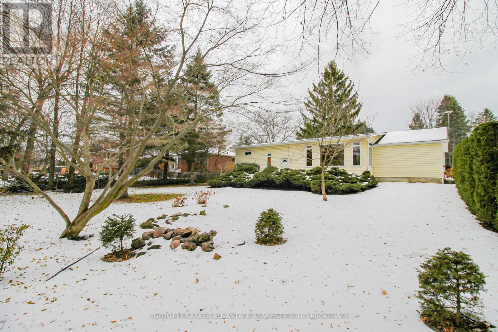 8 Bigelow Crescent, Pelham (Fonthill), ON - Outdoor