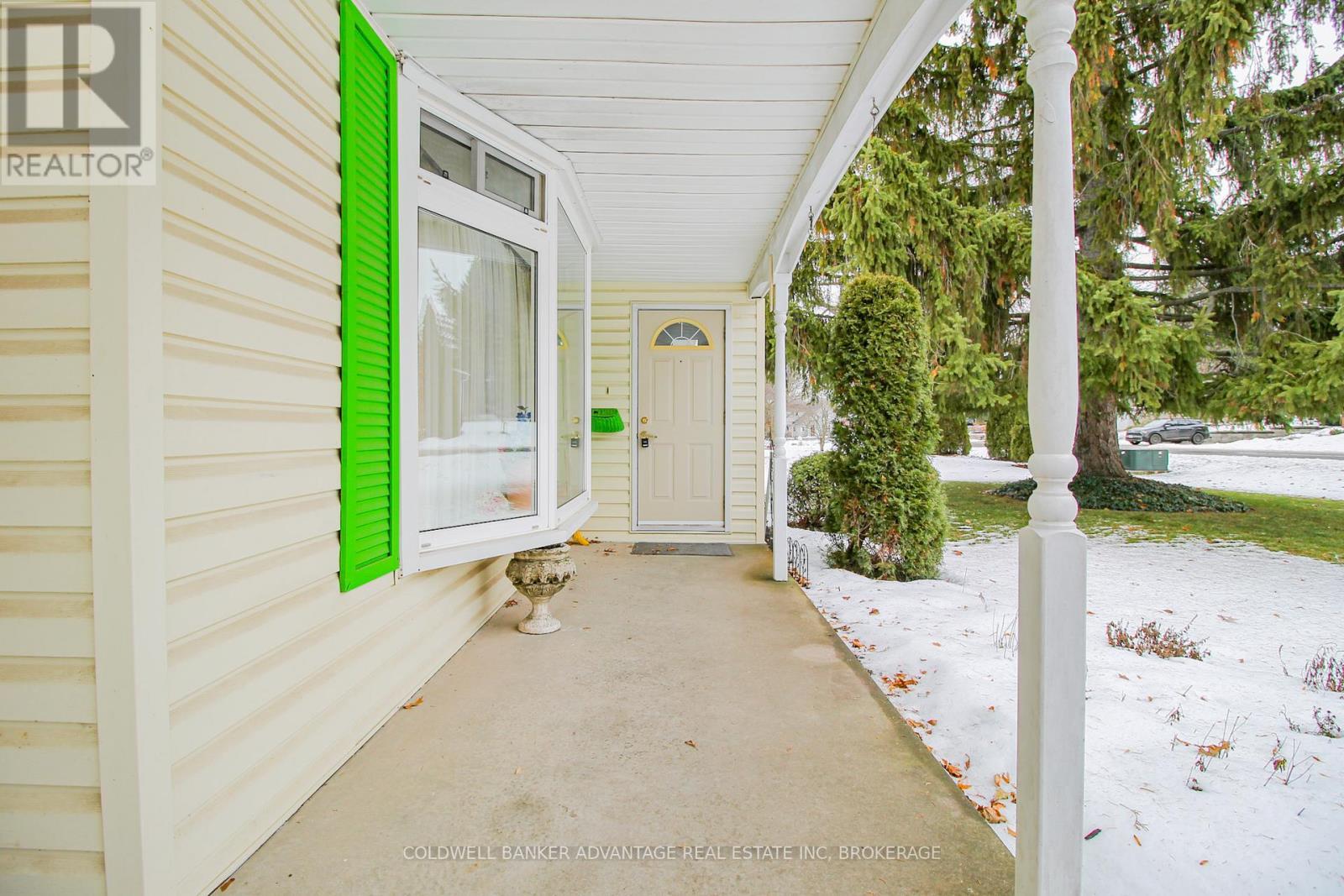 8 Bigelow Crescent, Pelham (Fonthill), ON - Outdoor