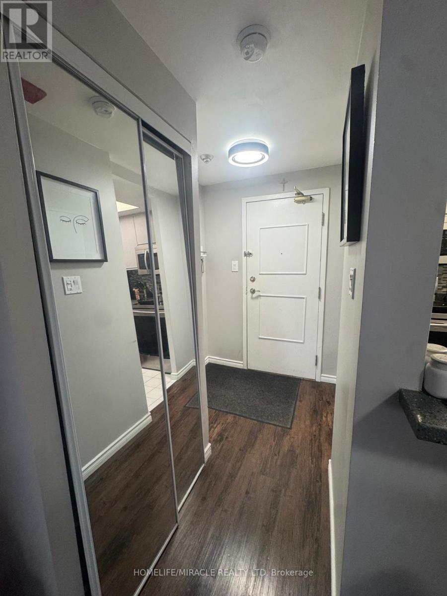 332 - 8351 Mclaughlin Road, Brampton, ON - Indoor Photo Showing Other Room