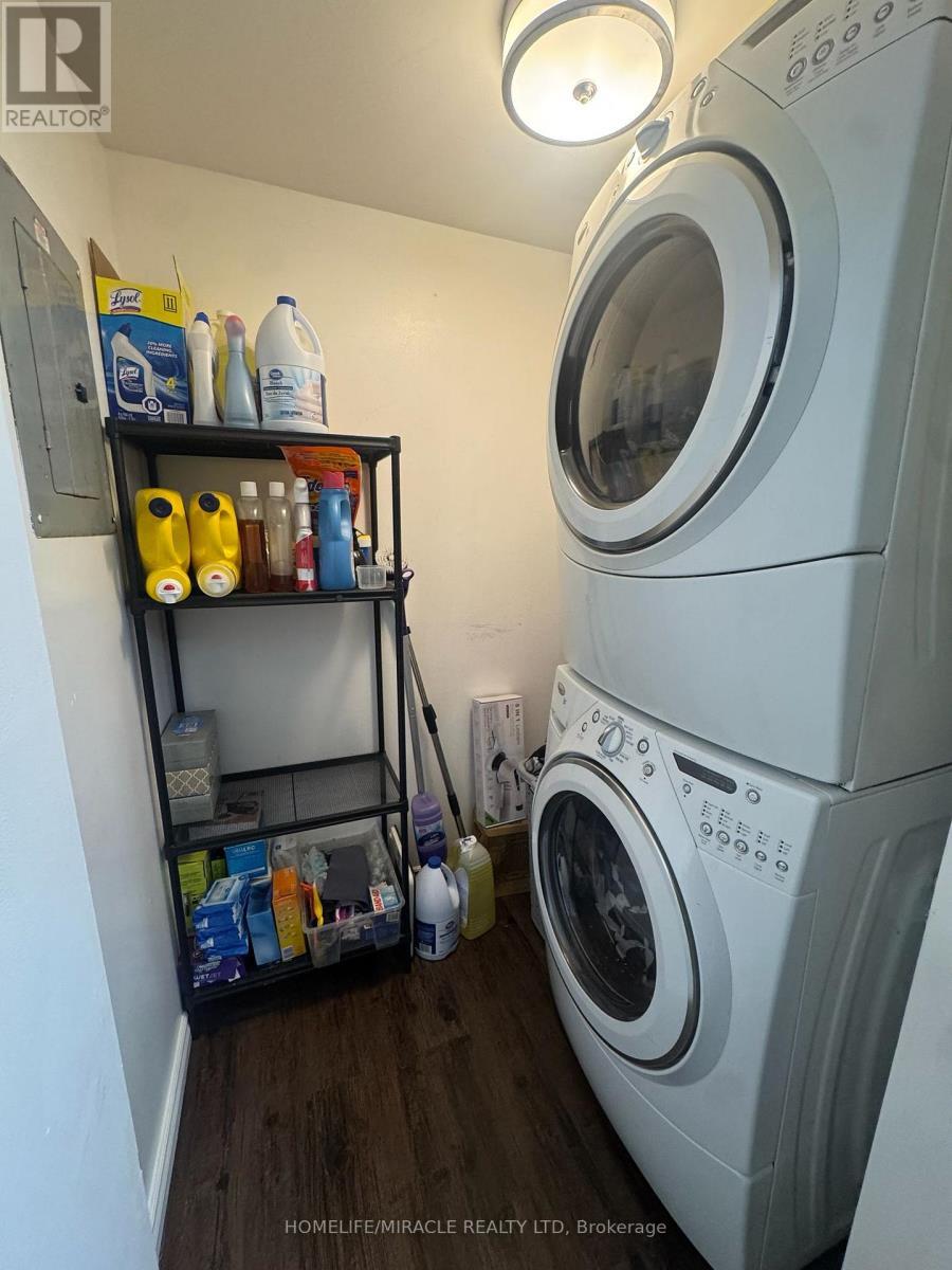 332 - 8351 Mclaughlin Road, Brampton, ON - Indoor Photo Showing Laundry Room