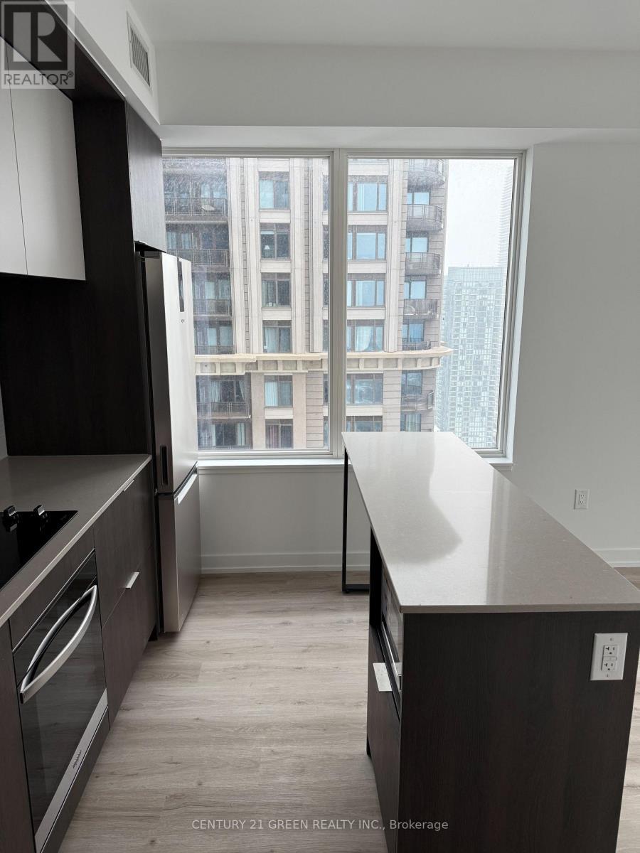 3208 - 395 Square One Drive, Mississauga, ON - Indoor Photo Showing Kitchen With Upgraded Kitchen