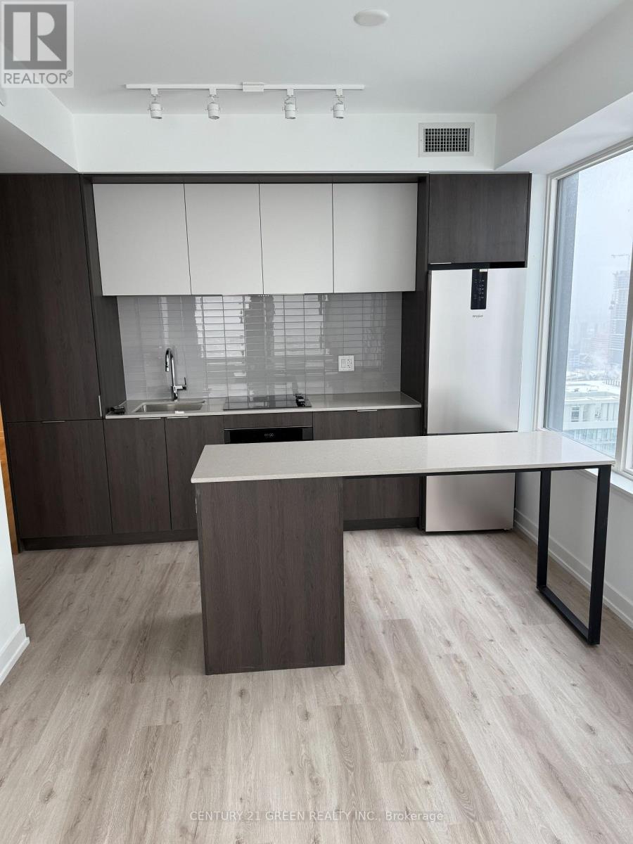 3208 - 395 Square One Drive, Mississauga, ON - Indoor Photo Showing Kitchen With Upgraded Kitchen