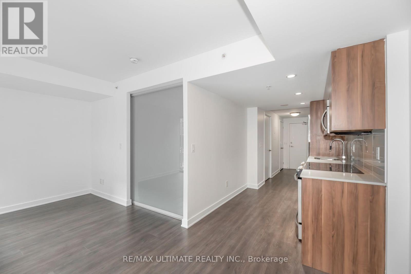 204 - 32 Camden Street, Toronto, ON - Indoor