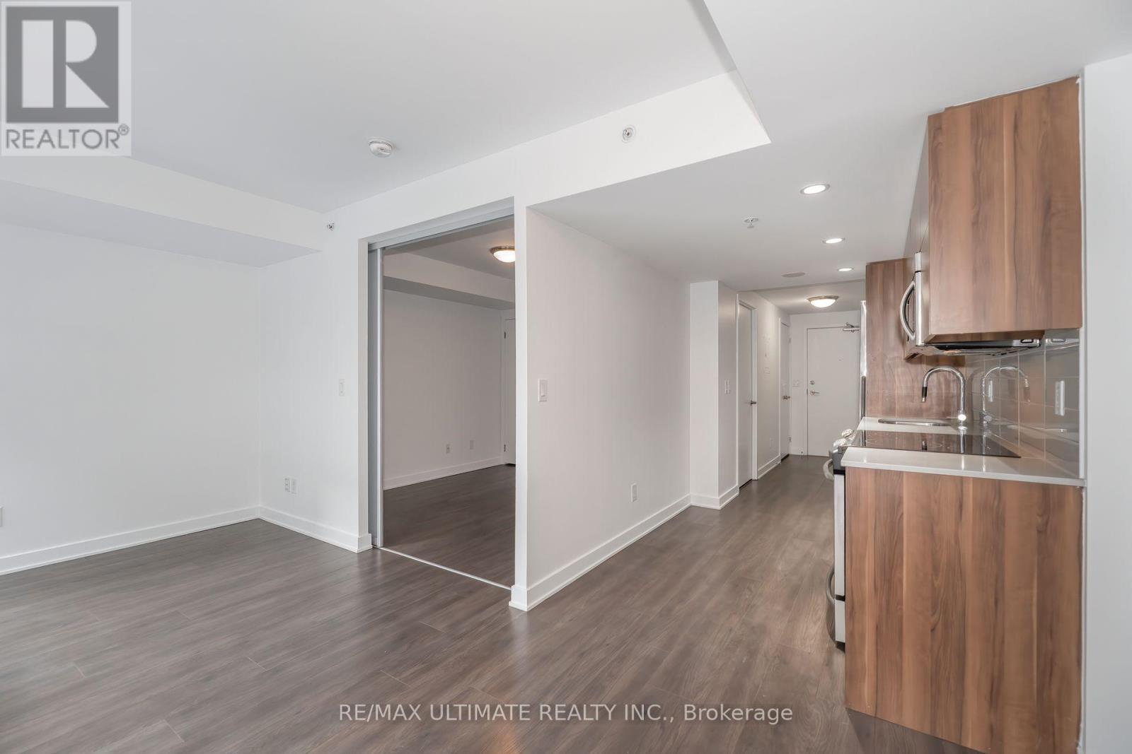 204 - 32 Camden Street, Toronto, ON - Indoor