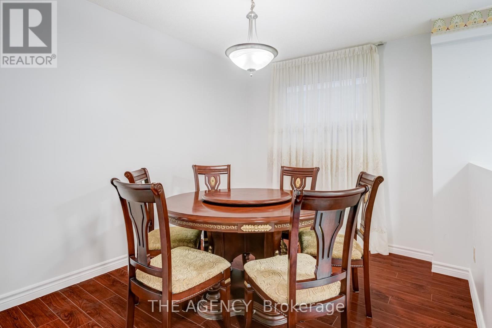 142 Greenbrae Circuit, Toronto, ON - Indoor Photo Showing Dining Room