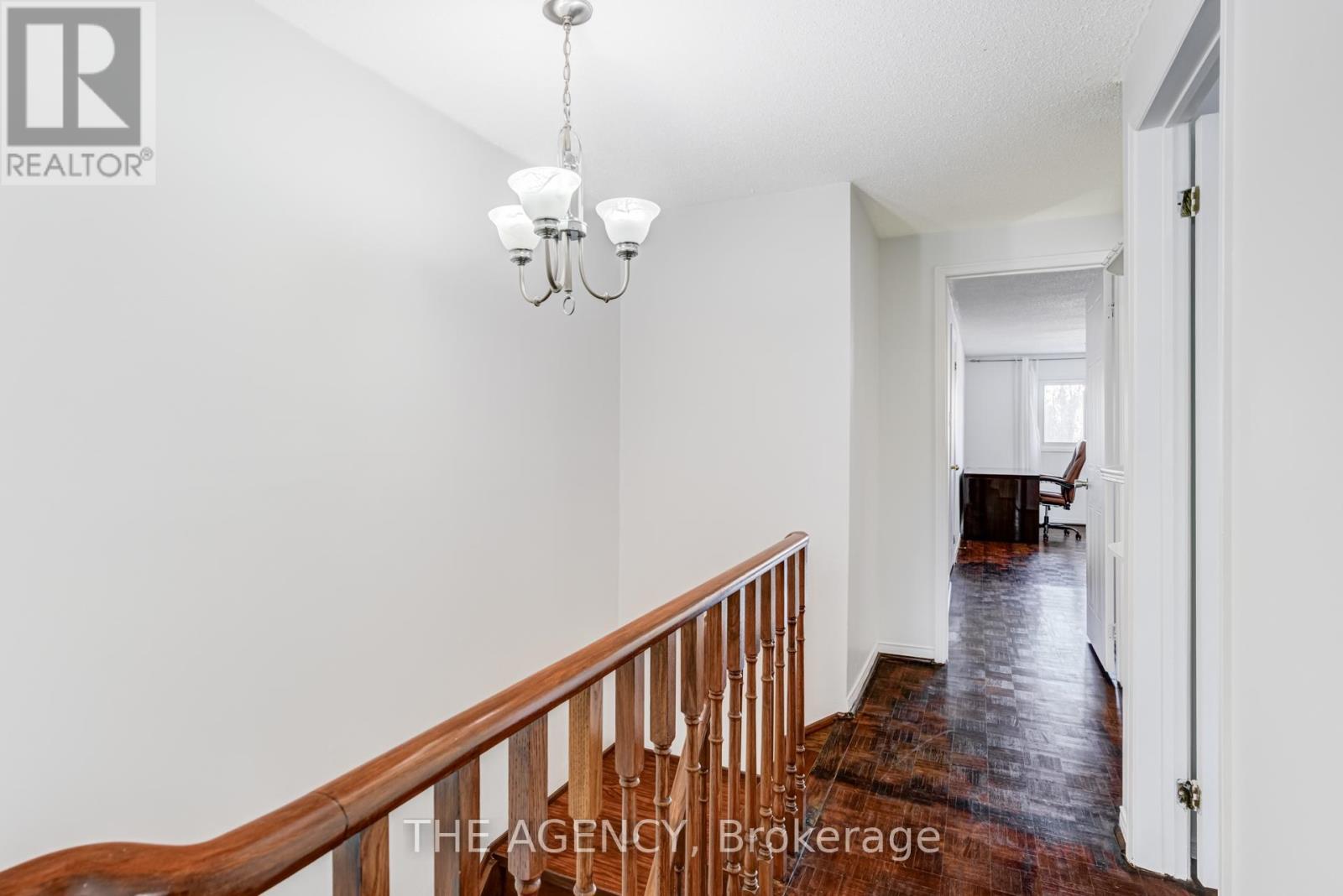142 Greenbrae Circuit, Toronto, ON - Indoor Photo Showing Other Room