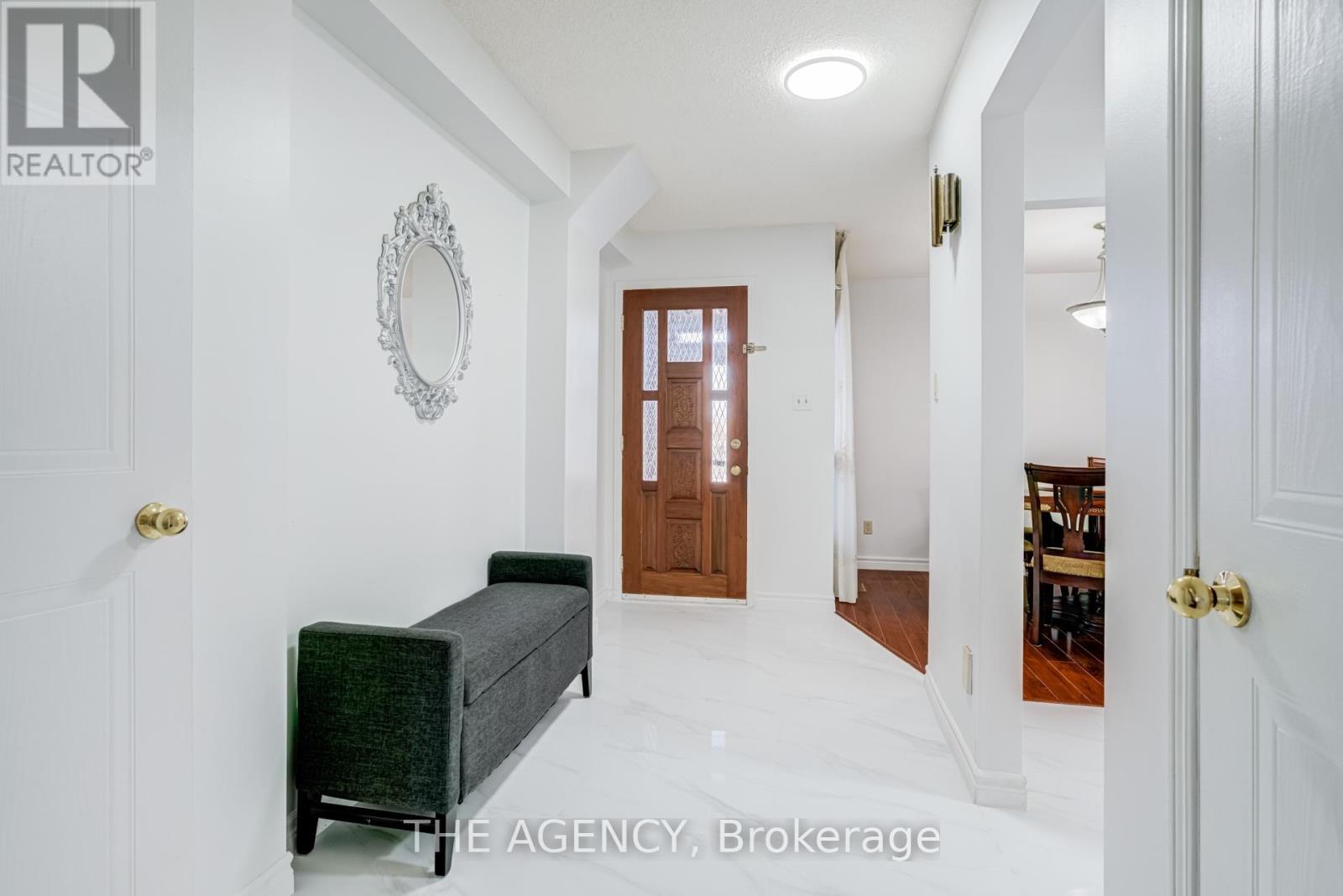 142 Greenbrae Circuit, Toronto, ON - Indoor Photo Showing Other Room
