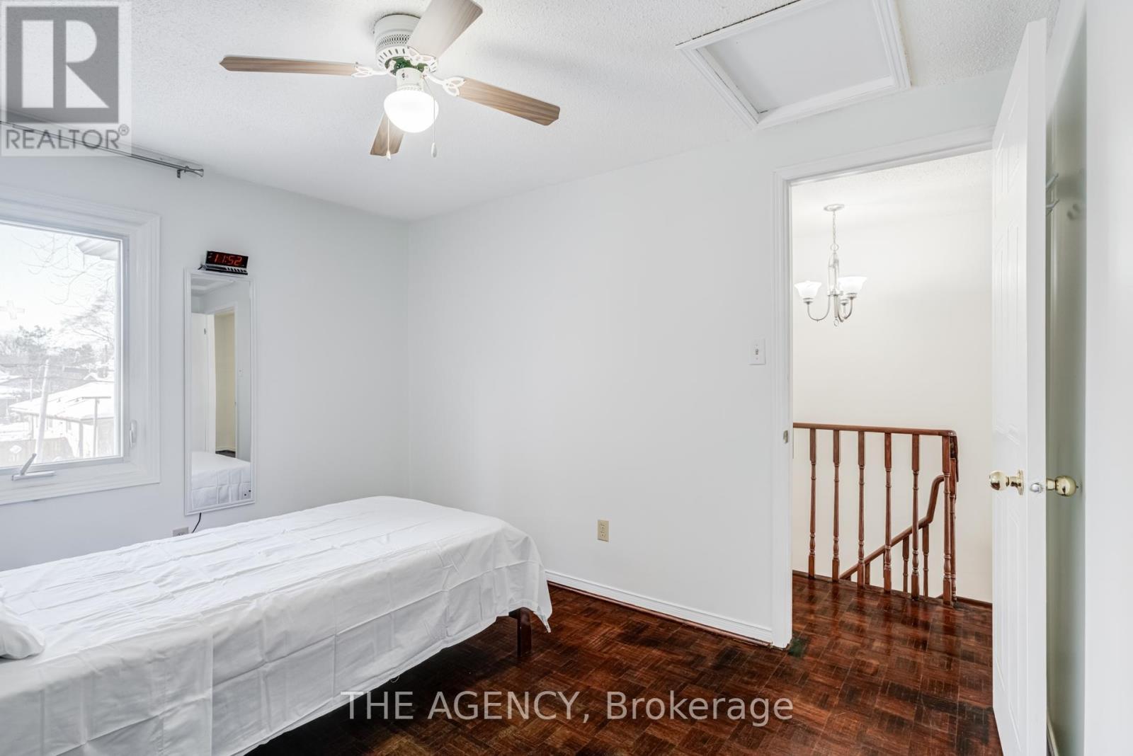 142 Greenbrae Circuit, Toronto, ON - Indoor Photo Showing Bedroom
