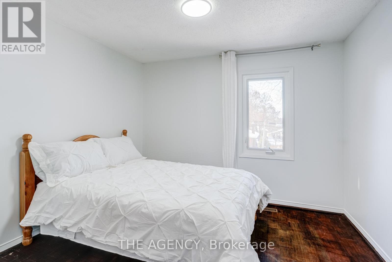 142 Greenbrae Circuit, Toronto, ON - Indoor Photo Showing Bedroom