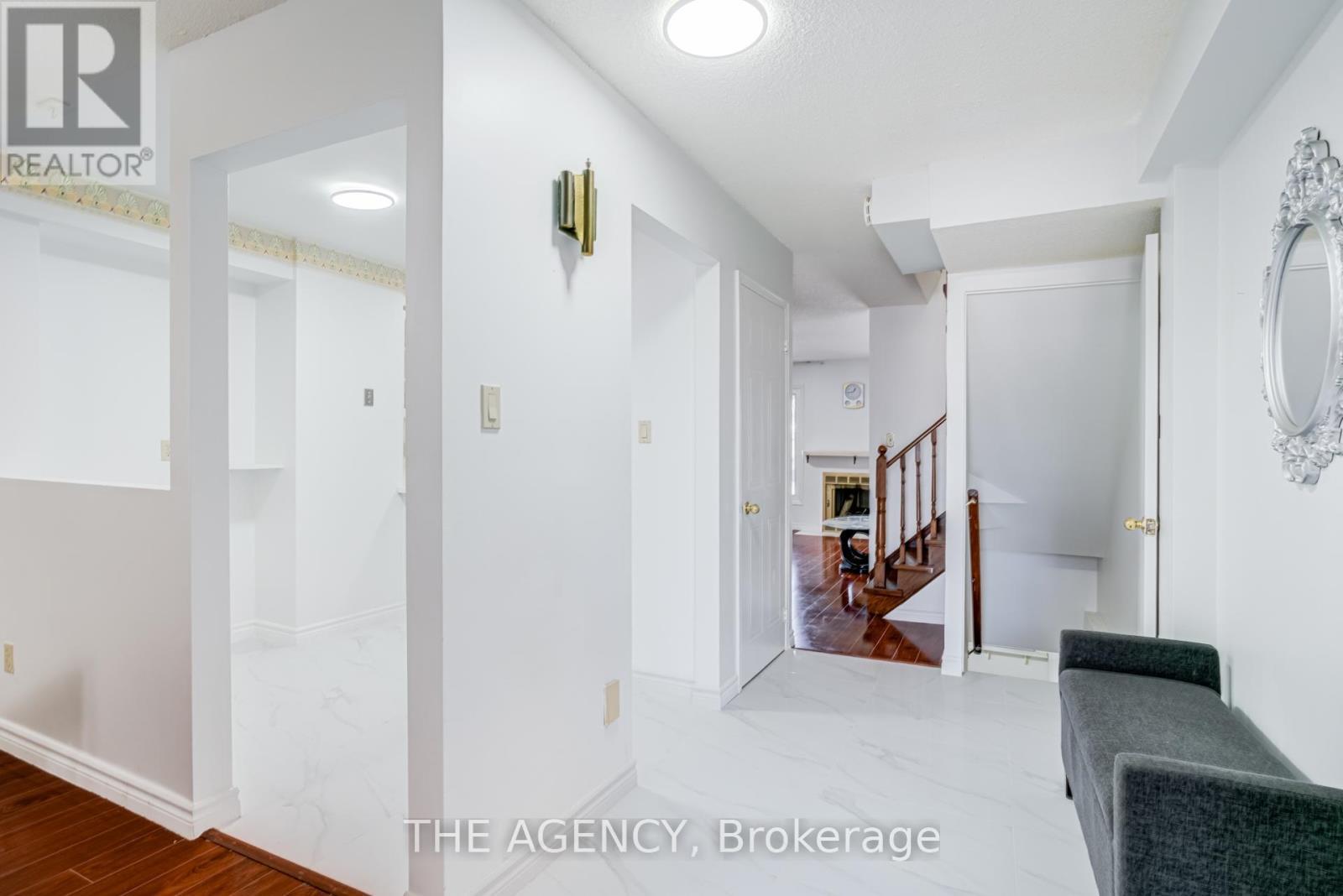 142 Greenbrae Circuit, Toronto, ON - Indoor Photo Showing Other Room