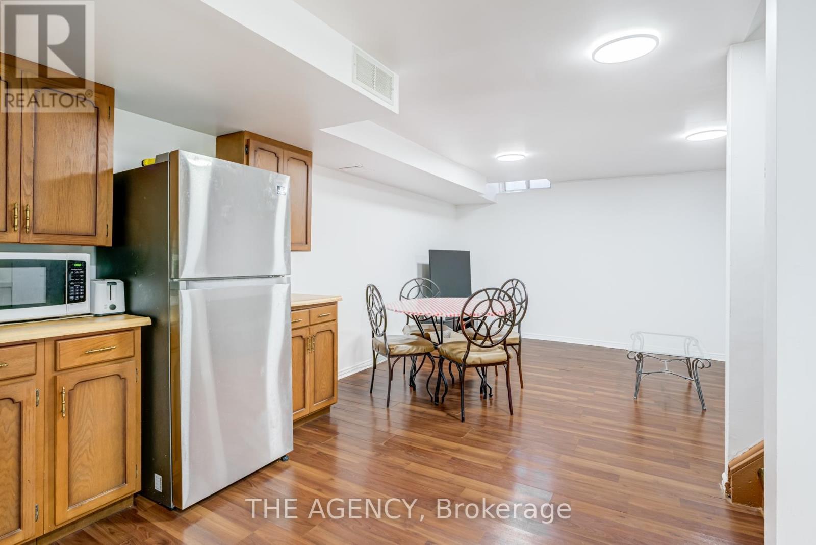 142 Greenbrae Circuit, Toronto, ON - Indoor