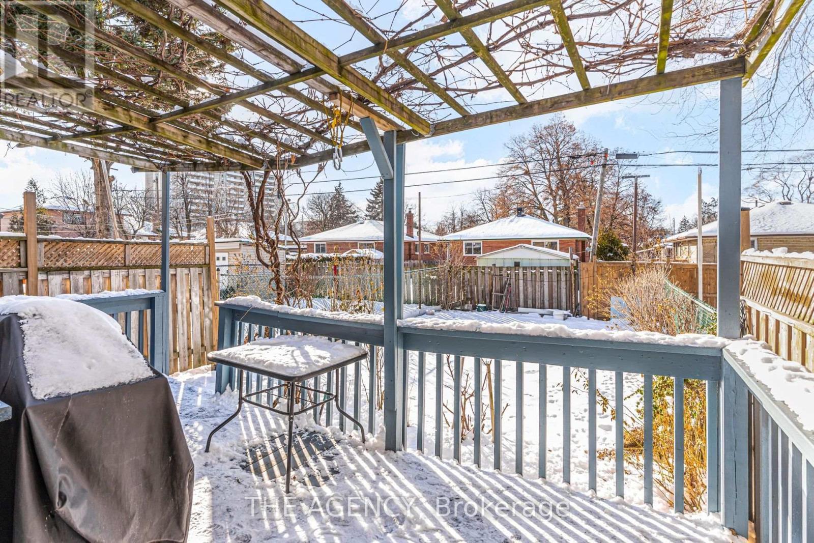 142 Greenbrae Circuit, Toronto, ON - Outdoor