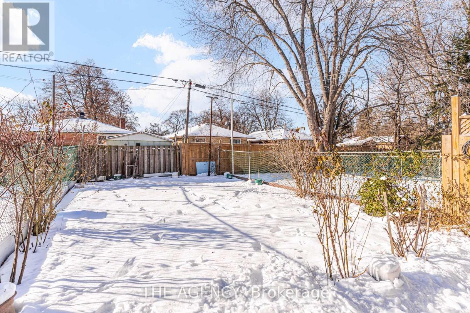 142 Greenbrae Circuit, Toronto, ON - Outdoor