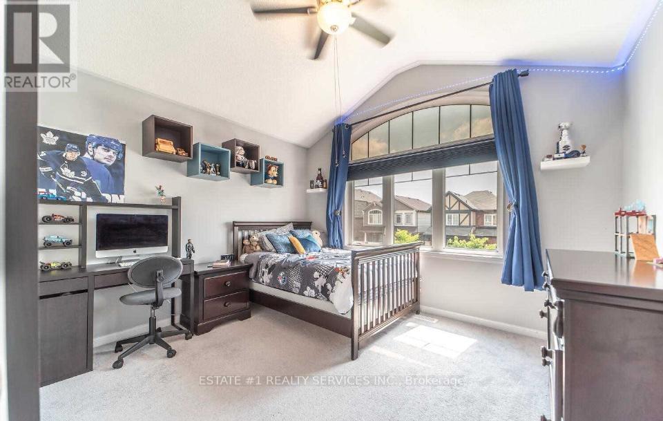 20 Mercedes Road, Brampton, ON - Indoor Photo Showing Bedroom