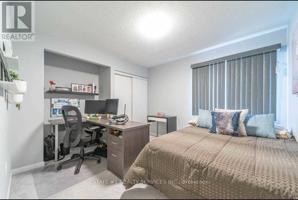 20 Mercedes Road, Brampton, ON - Indoor Photo Showing Bedroom