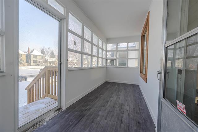 298 Inkster Blvd, Winnipeg, MB