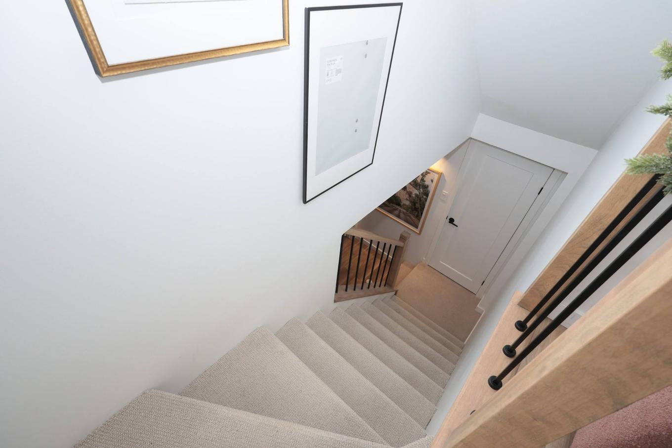 Staircase - 283 Rue D'Orléans, Saint-Lambert, QC - Indoor Photo Showing Other Room