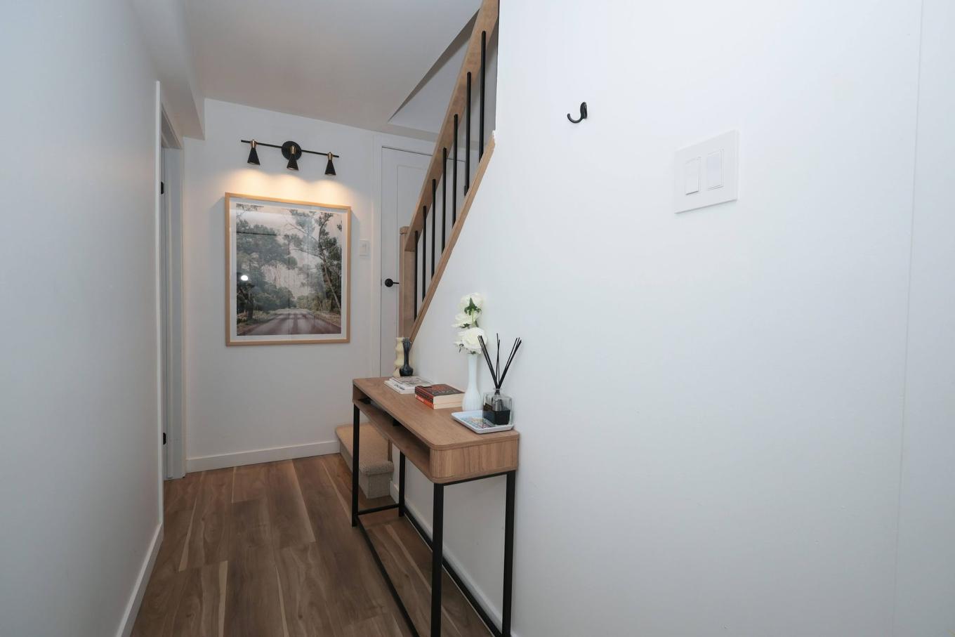 Interior - 283 Rue D'Orléans, Saint-Lambert, QC - Indoor Photo Showing Other Room