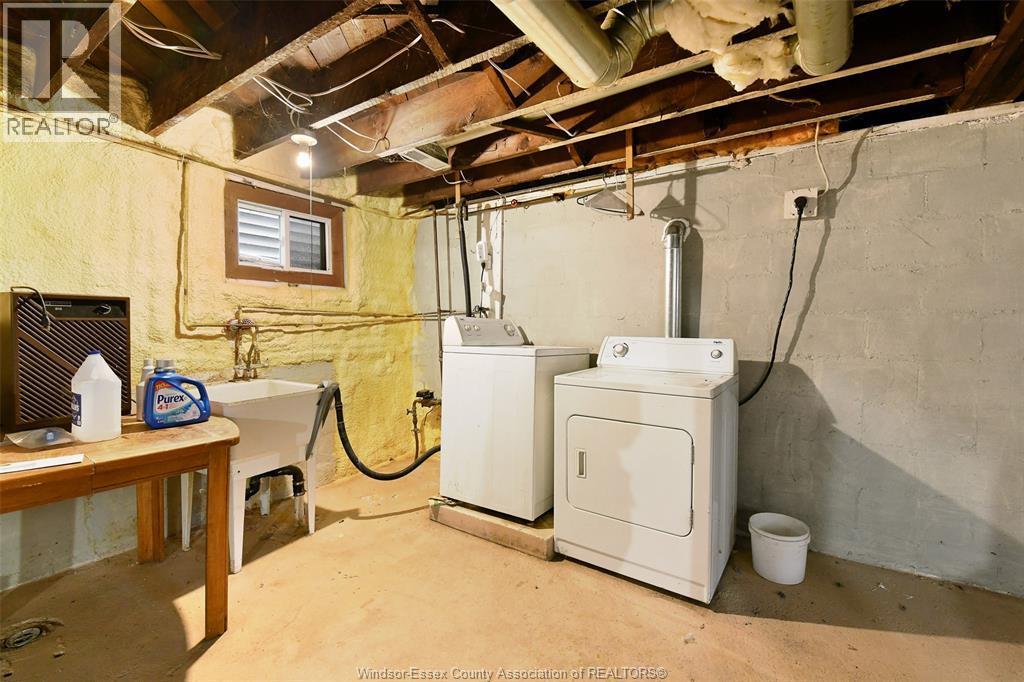 855 Jos Janisse Avenue Unit# Main, Windsor, ON - Indoor Photo Showing Laundry Room