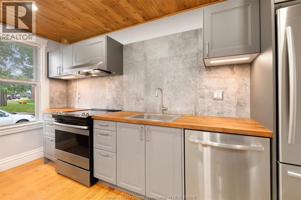 855 Jos Janisse Avenue Unit# Main, Windsor, ON - Indoor Photo Showing Kitchen