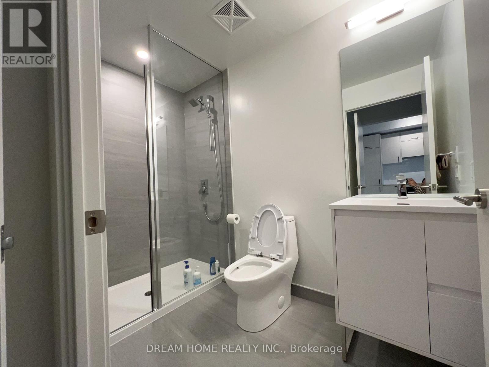 203 - 1 Kyle Lowry Road, Toronto, ON - Indoor Photo Showing Bathroom