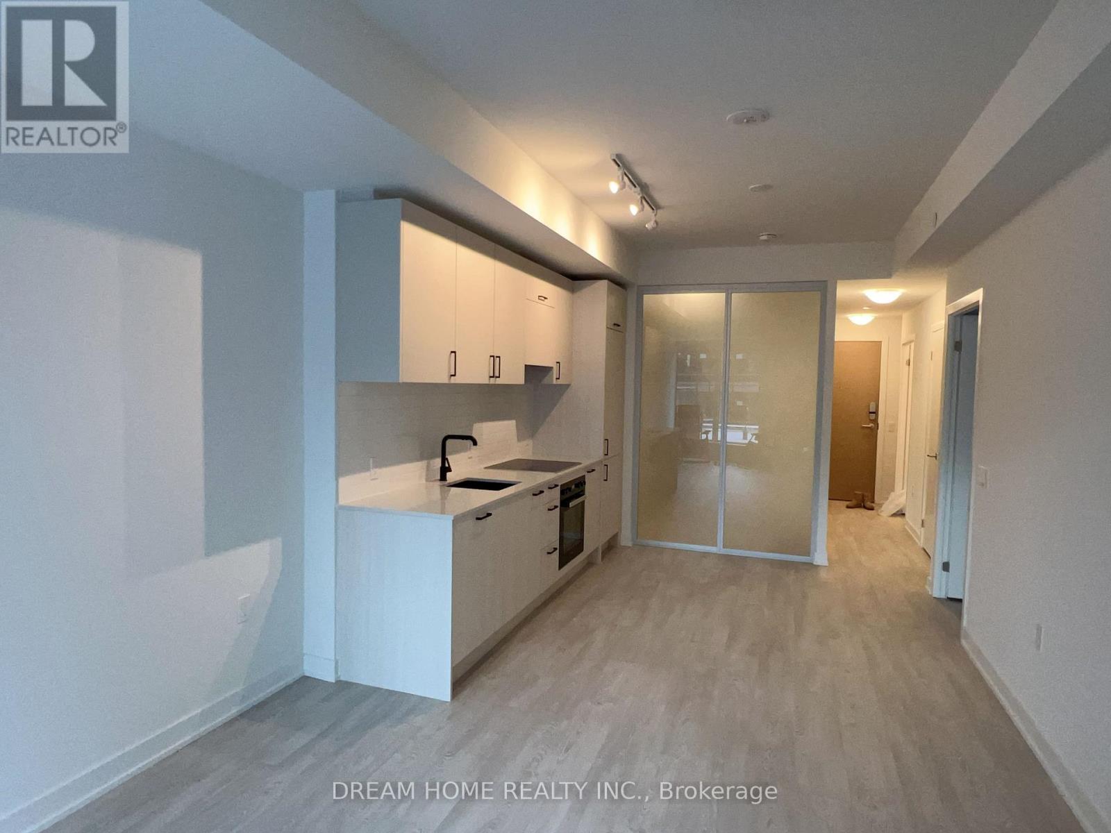 203 - 1 Kyle Lowry Road, Toronto, ON - Indoor Photo Showing Kitchen