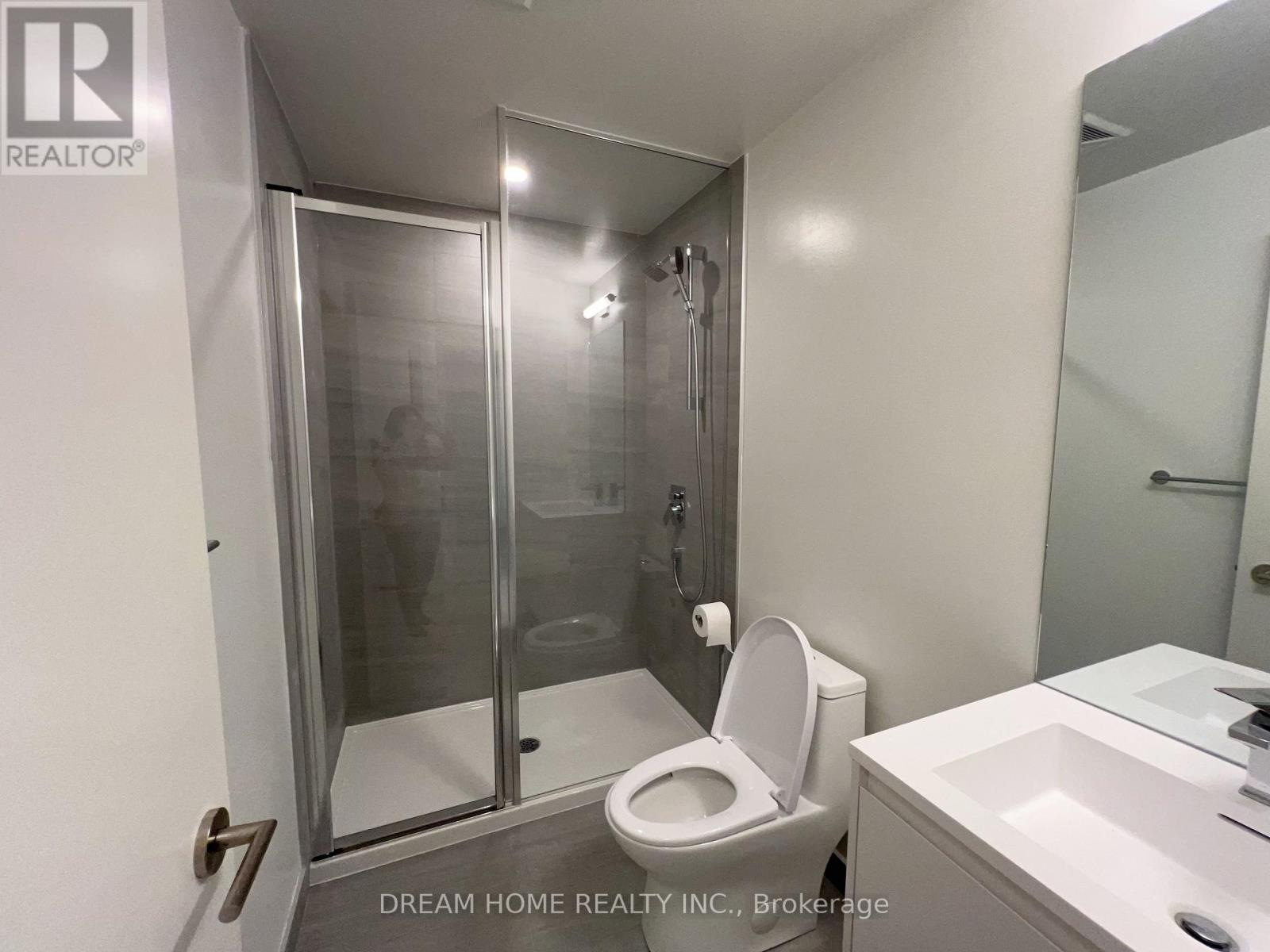 203 - 1 Kyle Lowry Road, Toronto, ON - Indoor Photo Showing Bathroom