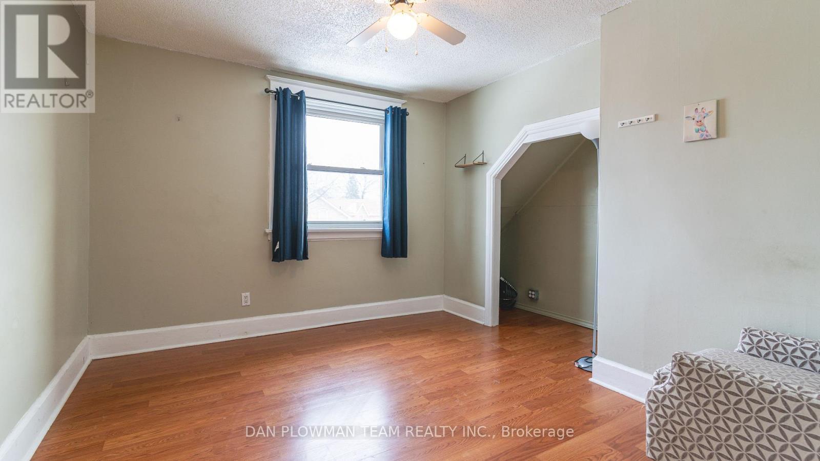 62 Park Road S, Oshawa, ON - Indoor Photo Showing Other Room