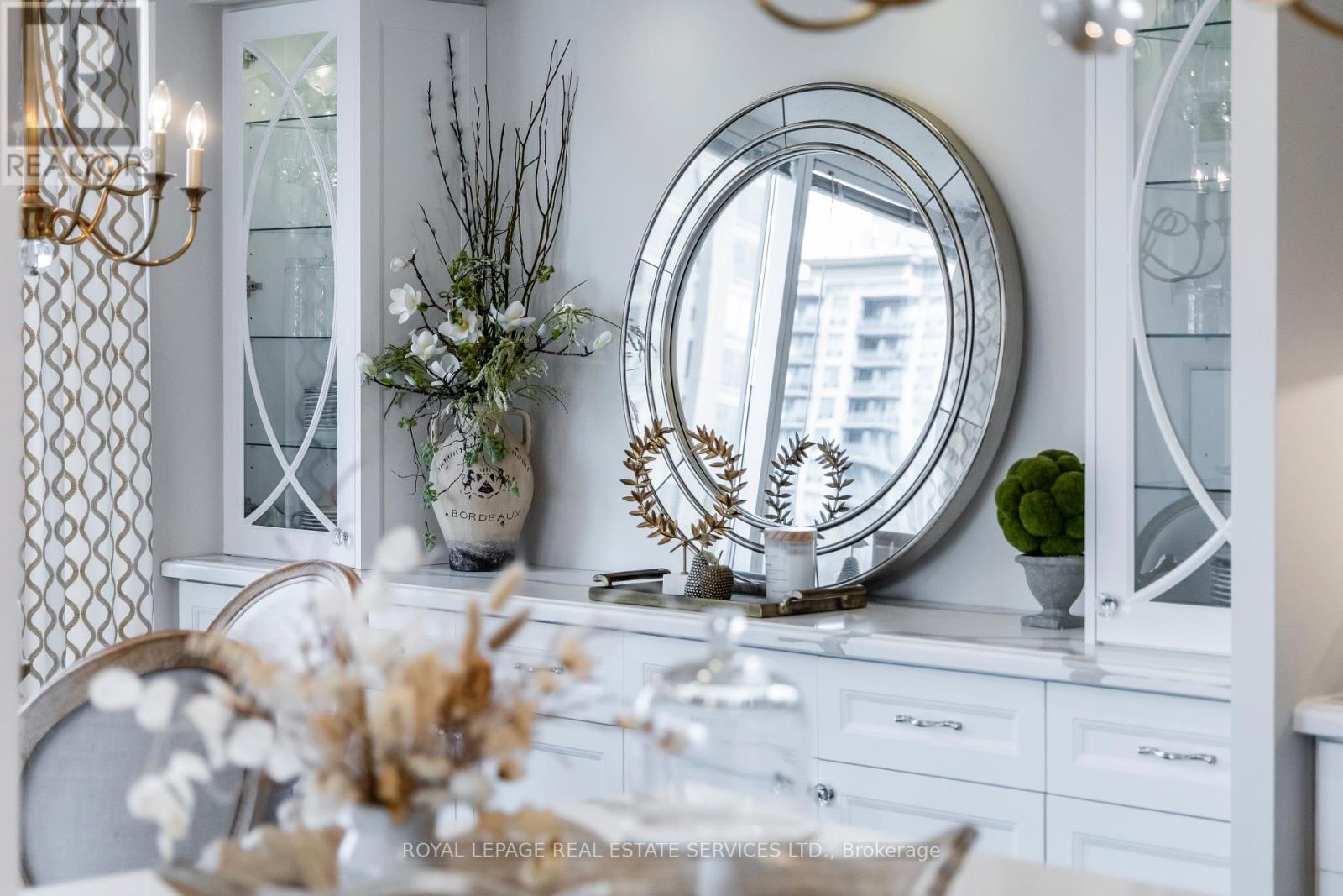 309 - 1 Palace Pier Court, Toronto, ON - Indoor