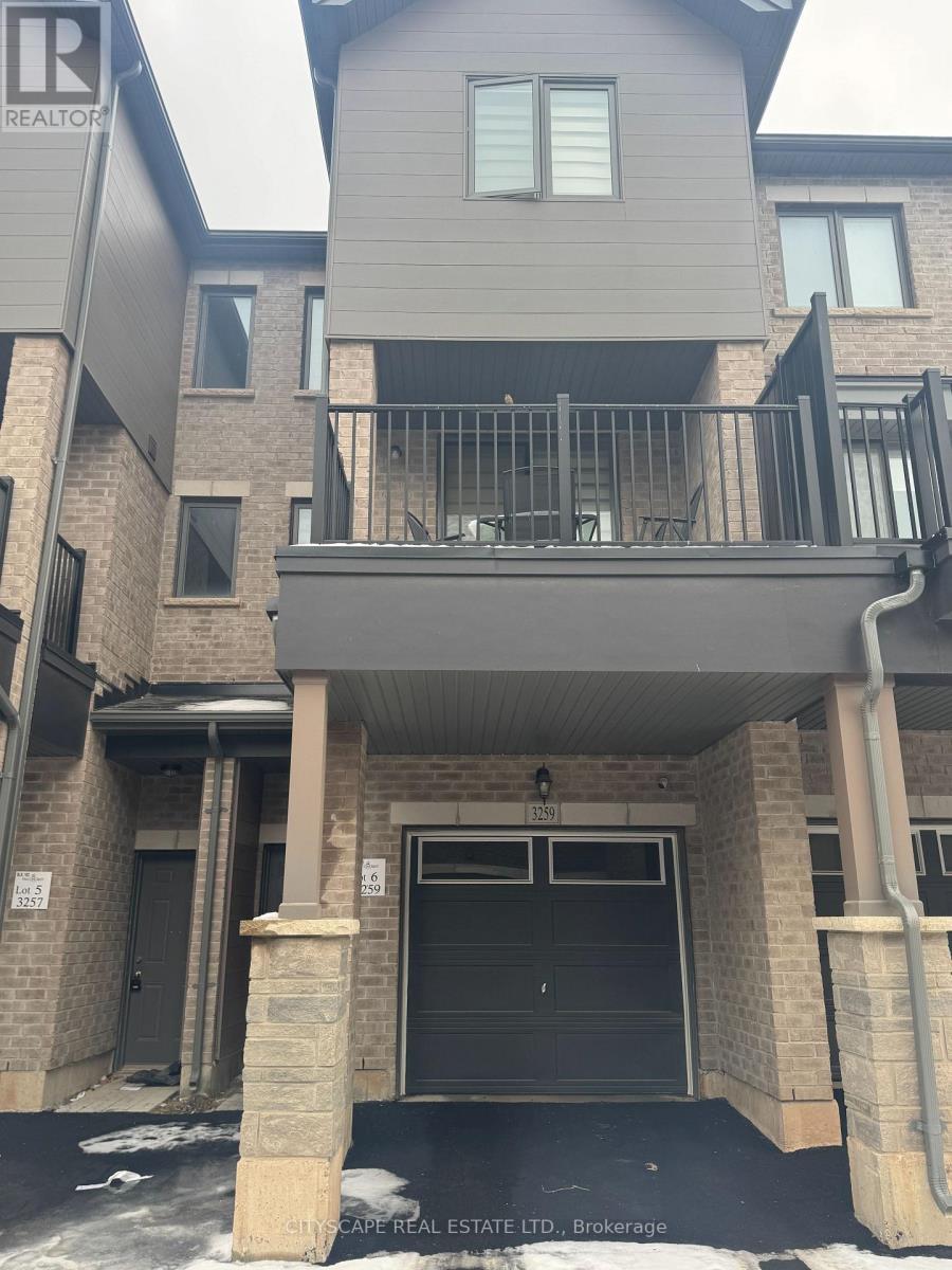 3259 Sixth Line, Oakville, ON - Outdoor With Balcony