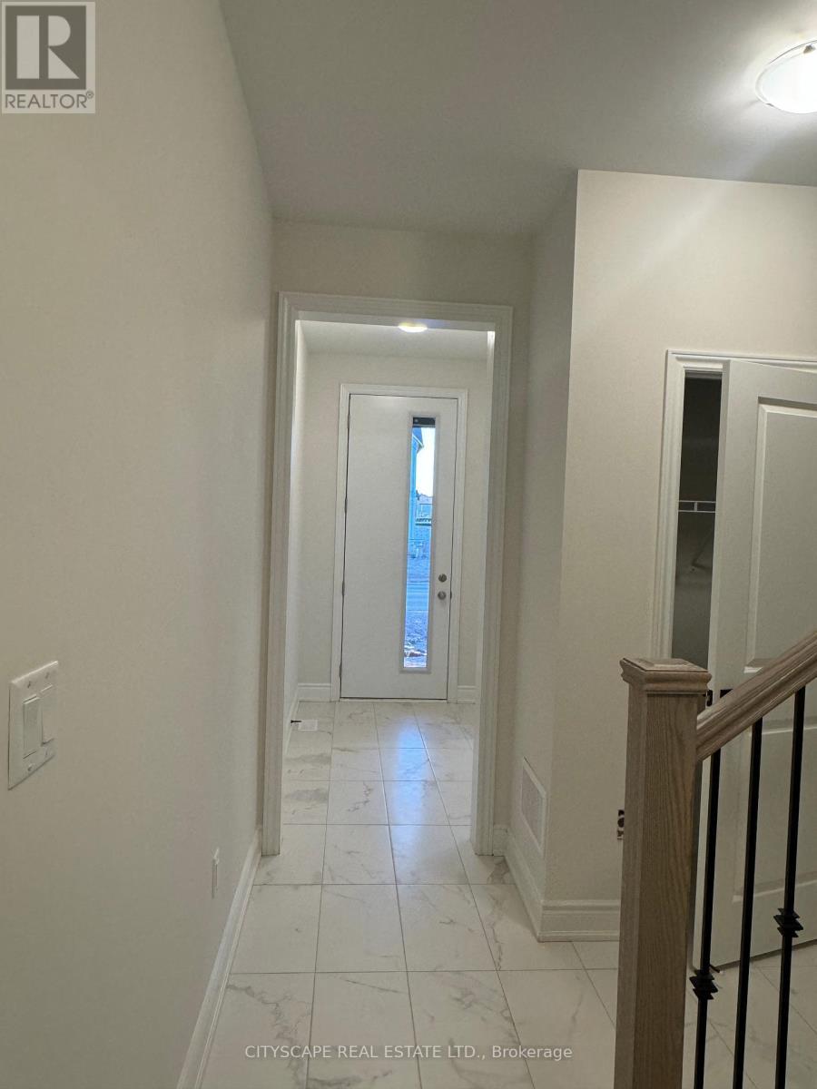 3259 Sixth Line, Oakville, ON - Indoor Photo Showing Other Room