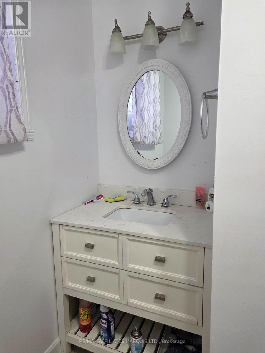 3233 Richmond Drive, Cornwall, ON - Indoor Photo Showing Bathroom