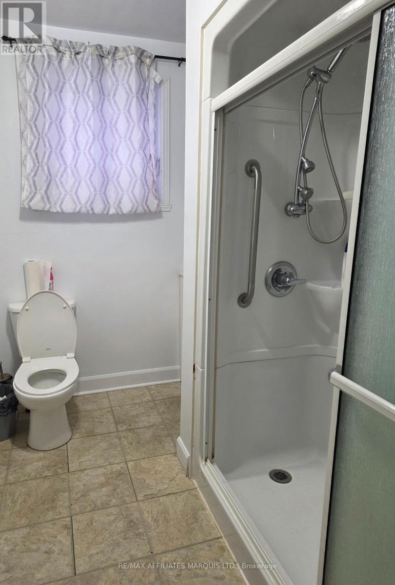 3233 Richmond Drive, Cornwall, ON - Indoor Photo Showing Bathroom