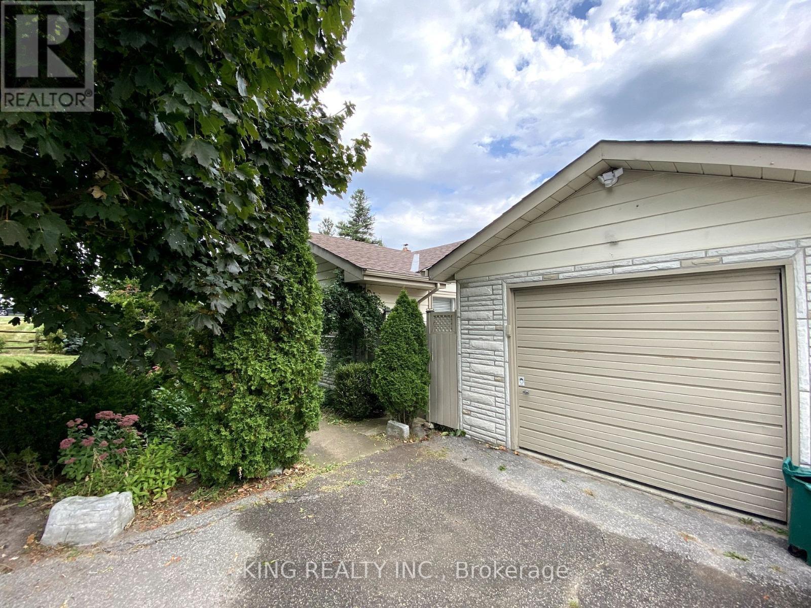 16605 Jane Street, King, ON - Outdoor
