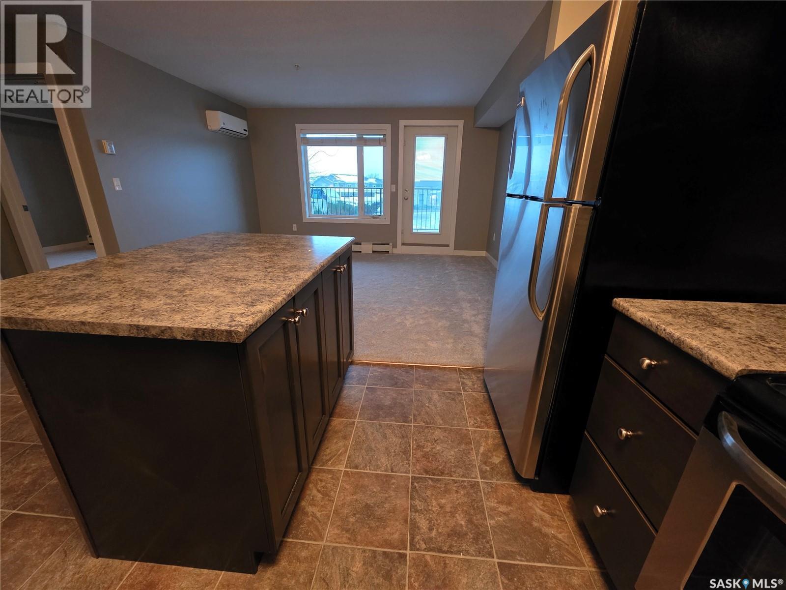 103 2141 Larter Road, Estevan, SK - Indoor Photo Showing Kitchen