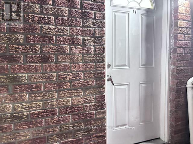 130 Kingswood Drive, Brampton, ON -