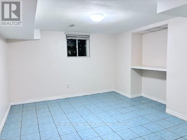 130 Kingswood Drive, Brampton, ON - Indoor Photo Showing Other Room