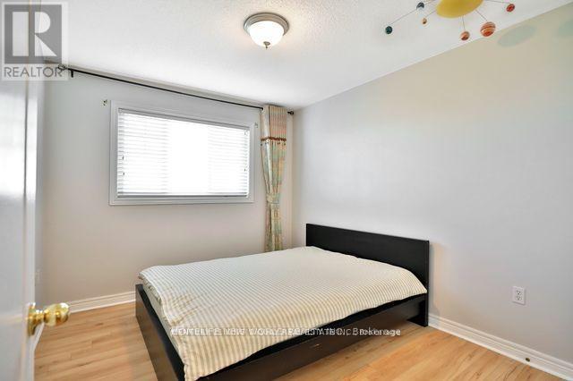 21 - 232 Stonehenge Drive, Hamilton, ON - Indoor Photo Showing Bedroom